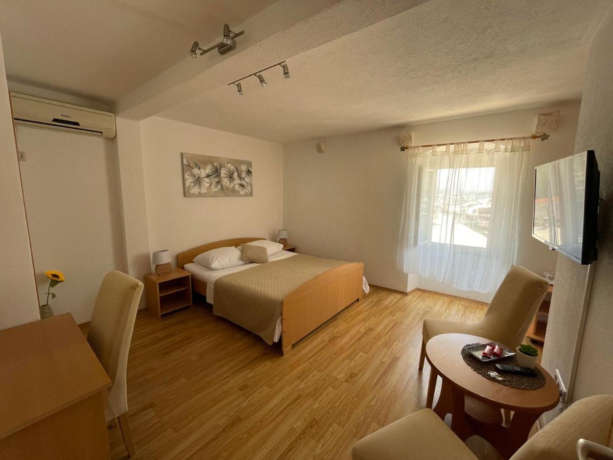 Apartment Room Parcina Trogir Kültér fotó